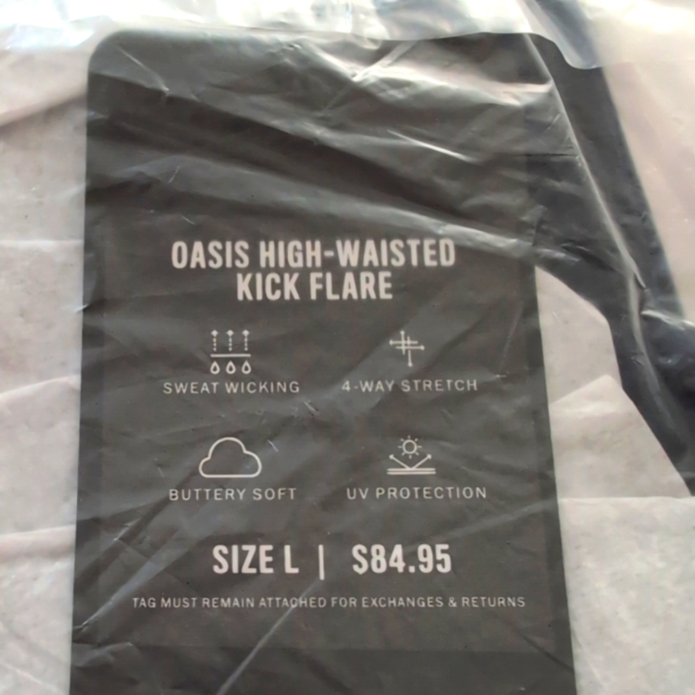Fabletics Oasis Pureluxe High-waisted Kick Flare - Picture 8 of 9